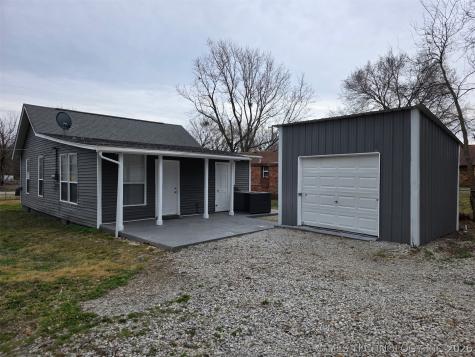 215 S Main Street Vera OK 74082