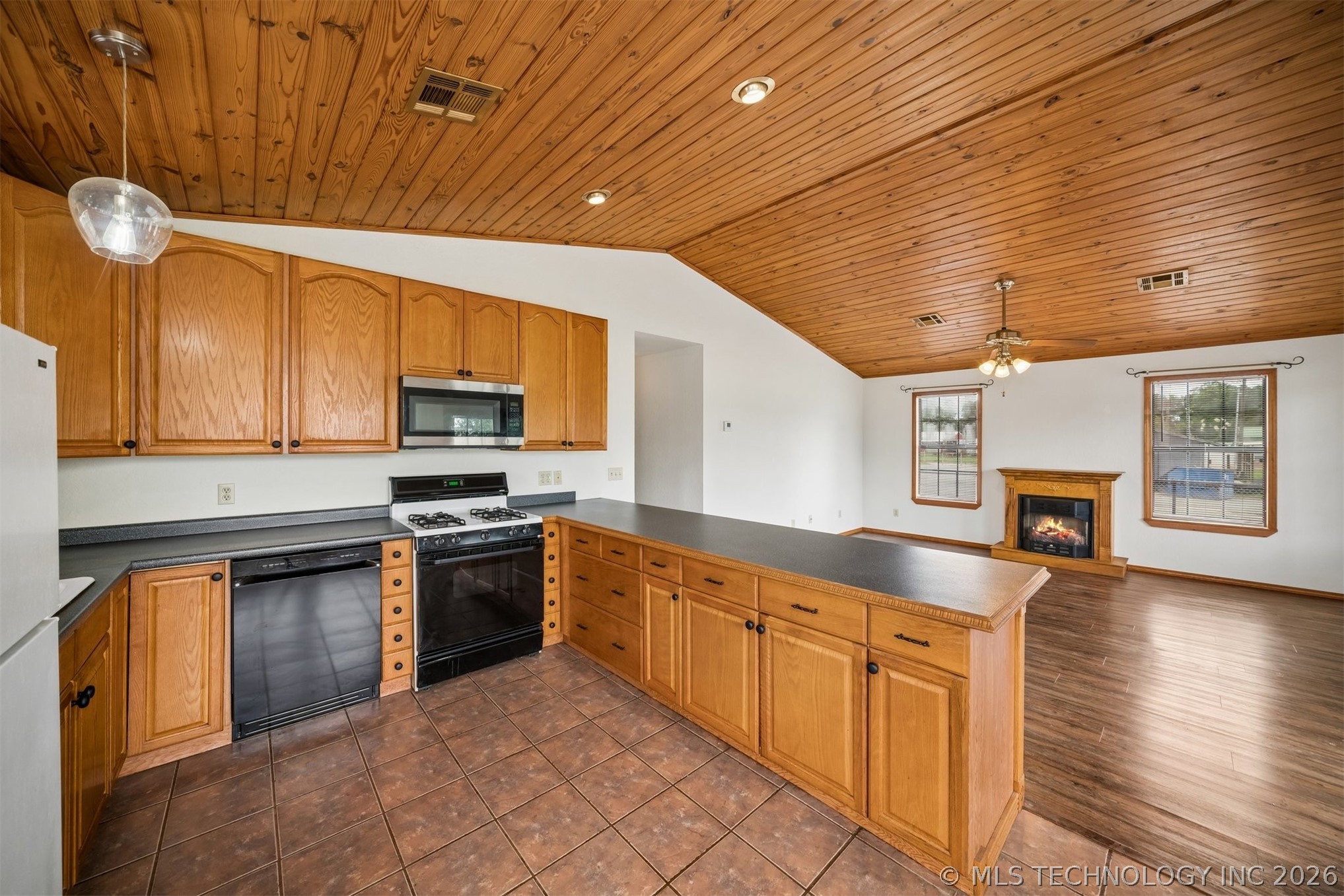 108 E Bowlin Street Oilton OK 74052