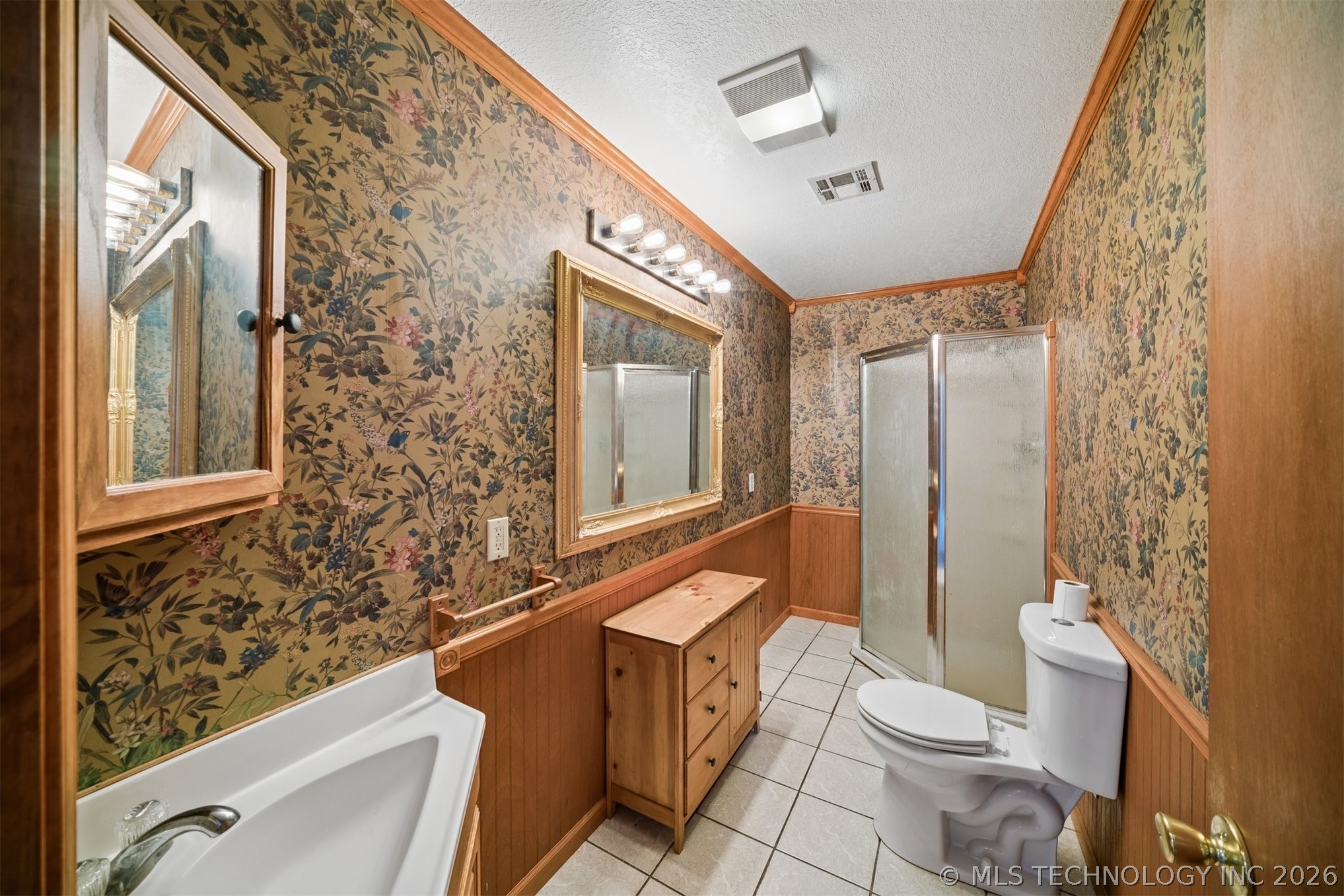 108 E Bowlin Street Oilton OK 74052