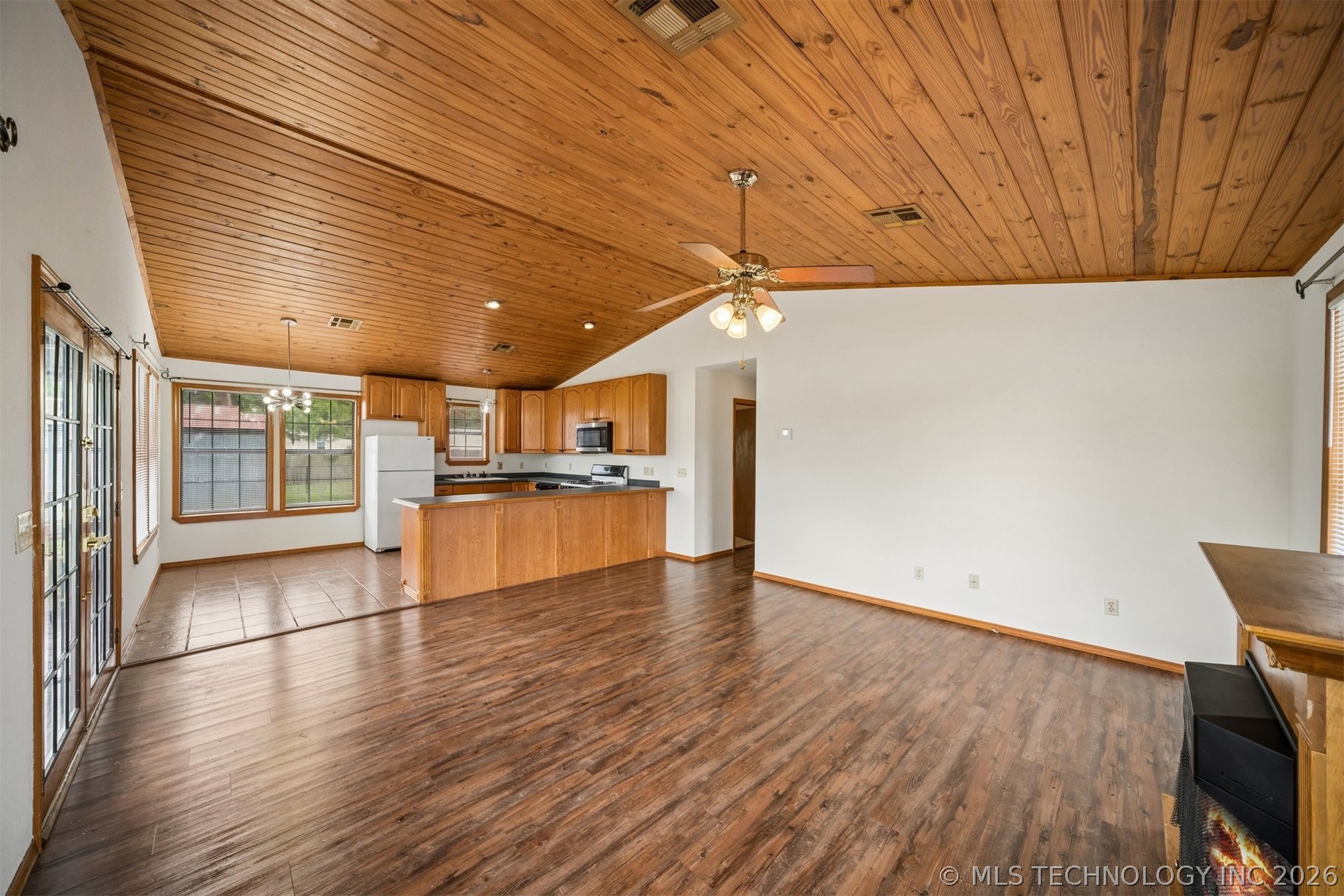 108 E Bowlin Street Oilton OK 74052