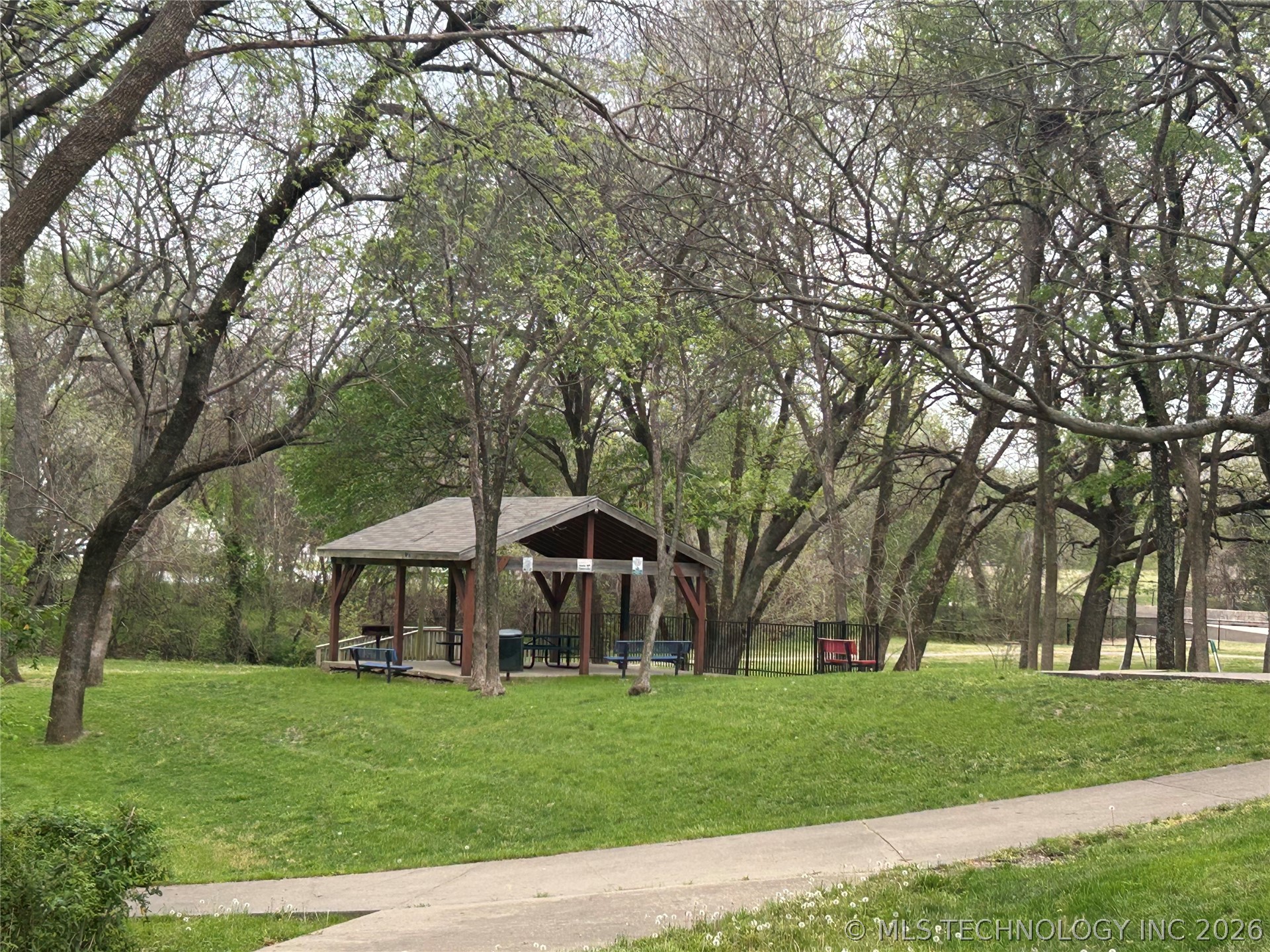 1112 N Willow Avenue Broken Arrow OK 74012