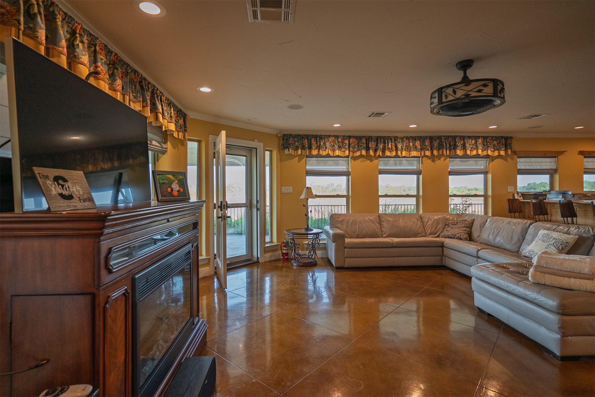 103 Hyde Lake Bennington OK 74723