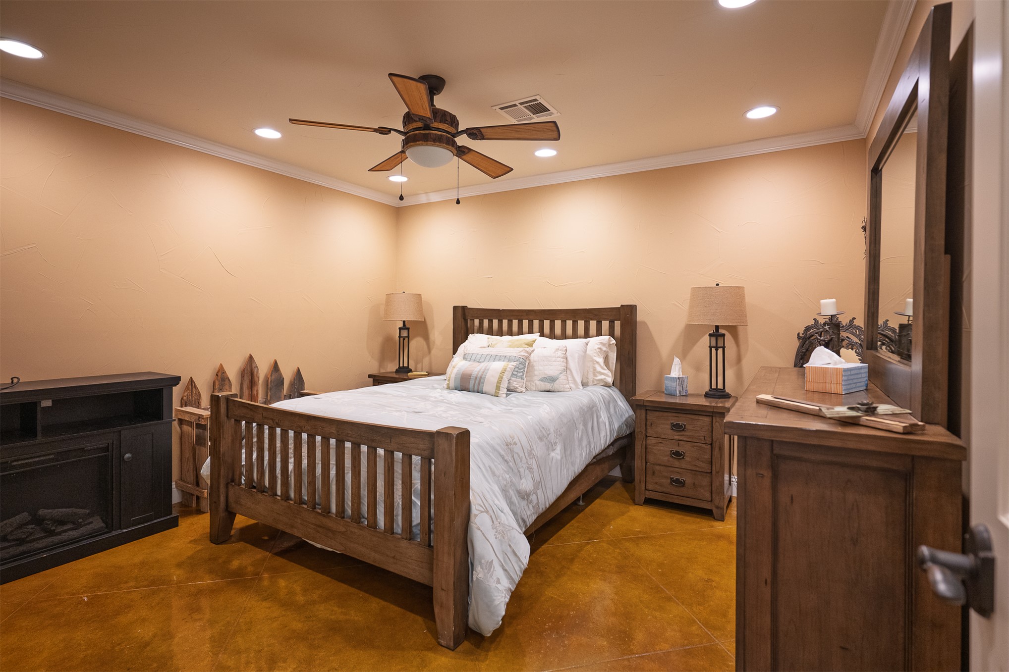 103 Hyde Lake Bennington OK 74723