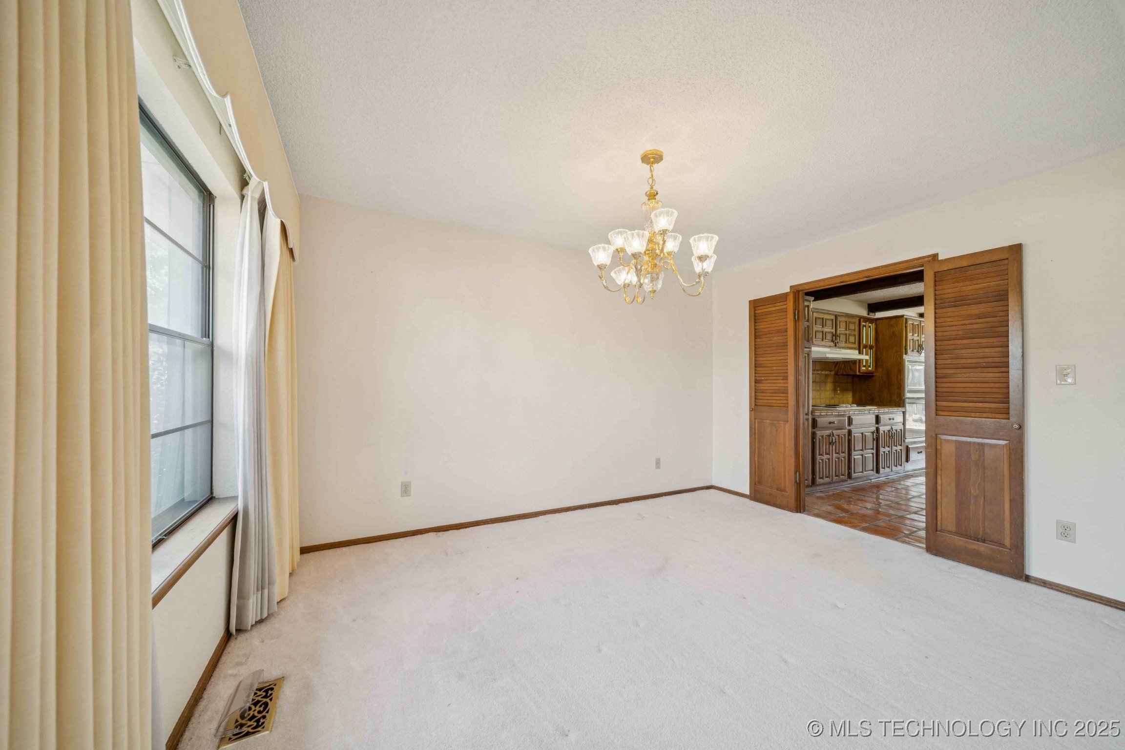 9752 S Lakewood Avenue Tulsa OK 74137