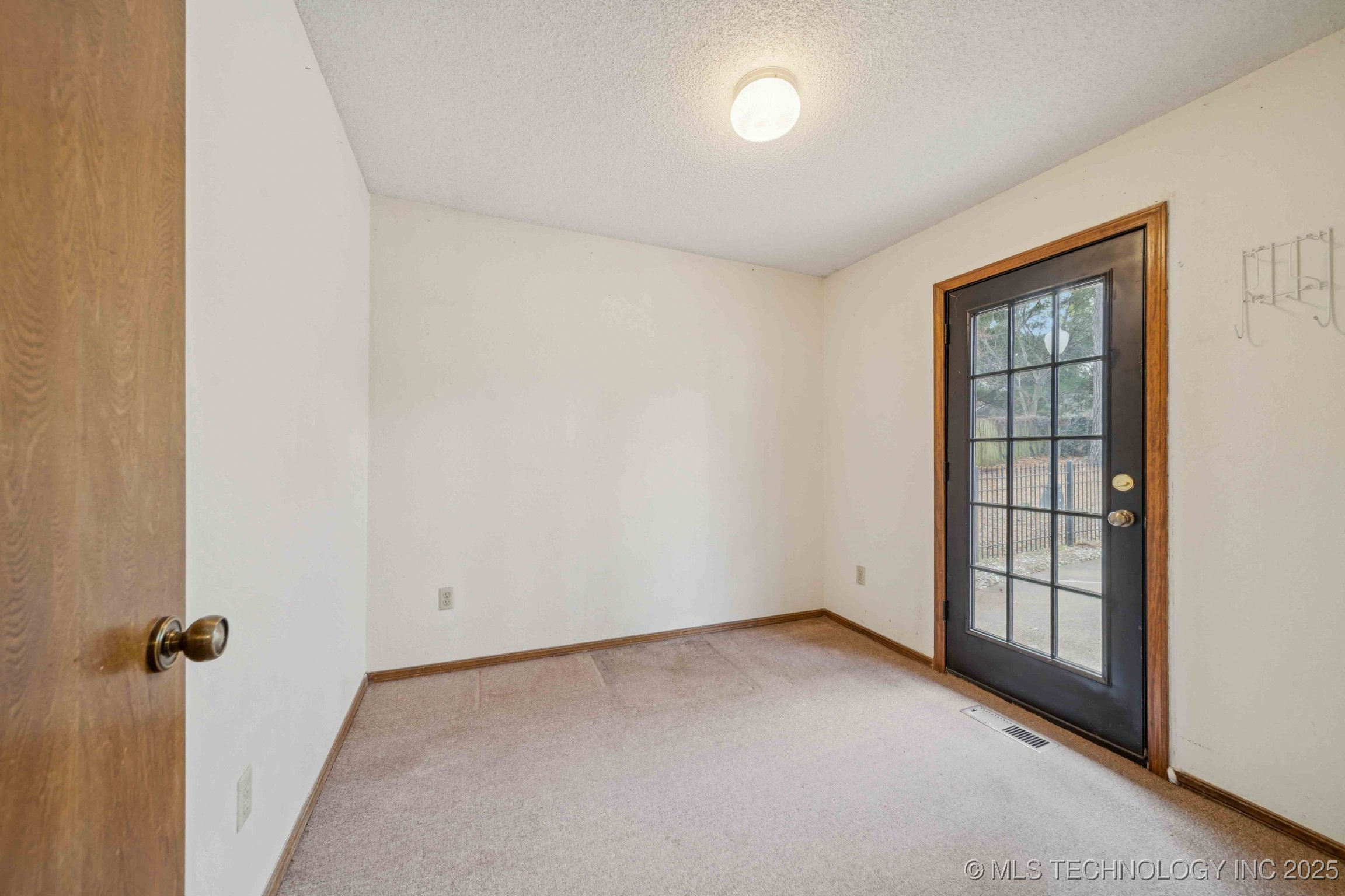 9752 S Lakewood Avenue Tulsa OK 74137