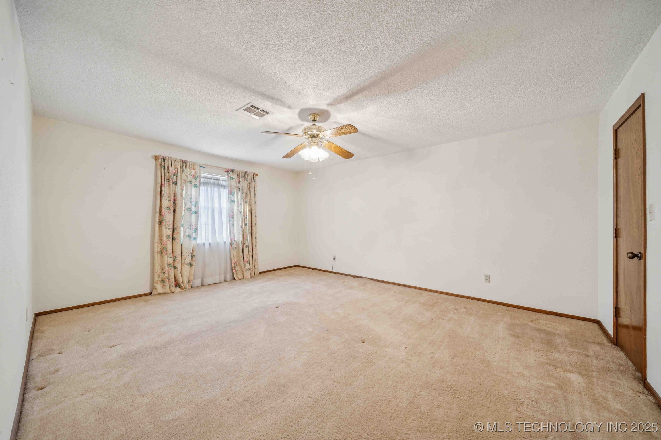 9752 S Lakewood Avenue Tulsa OK 74137