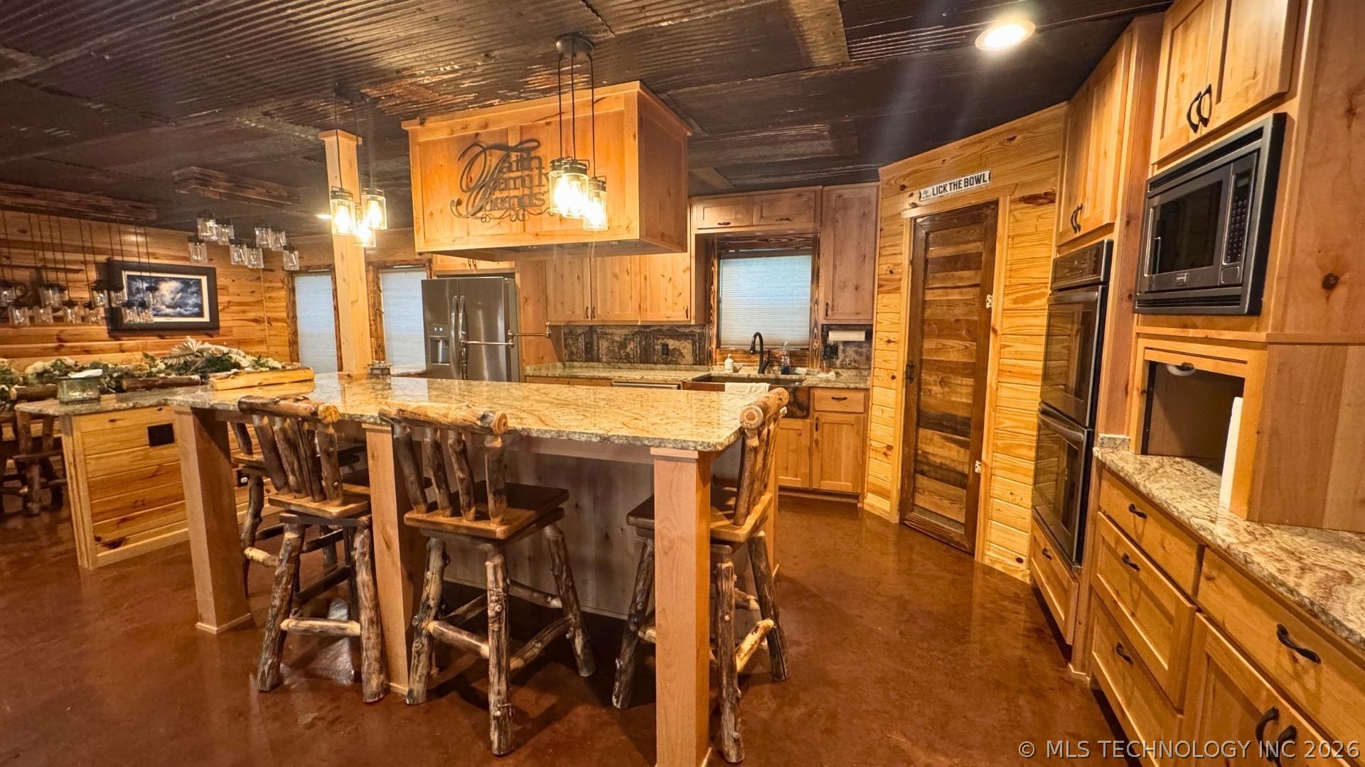 52901 201st Avenue Hodgen OK 74939
