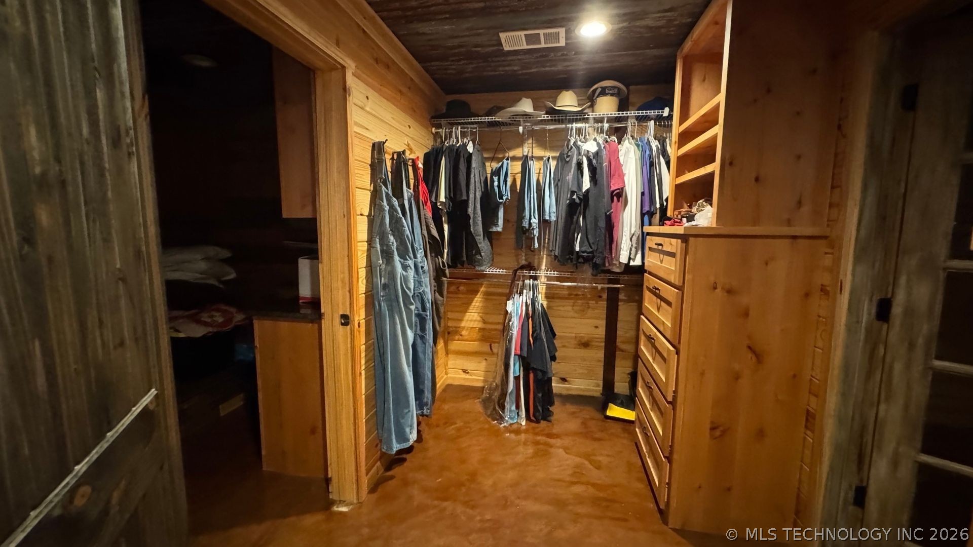 52901 201st Avenue Hodgen OK 74939