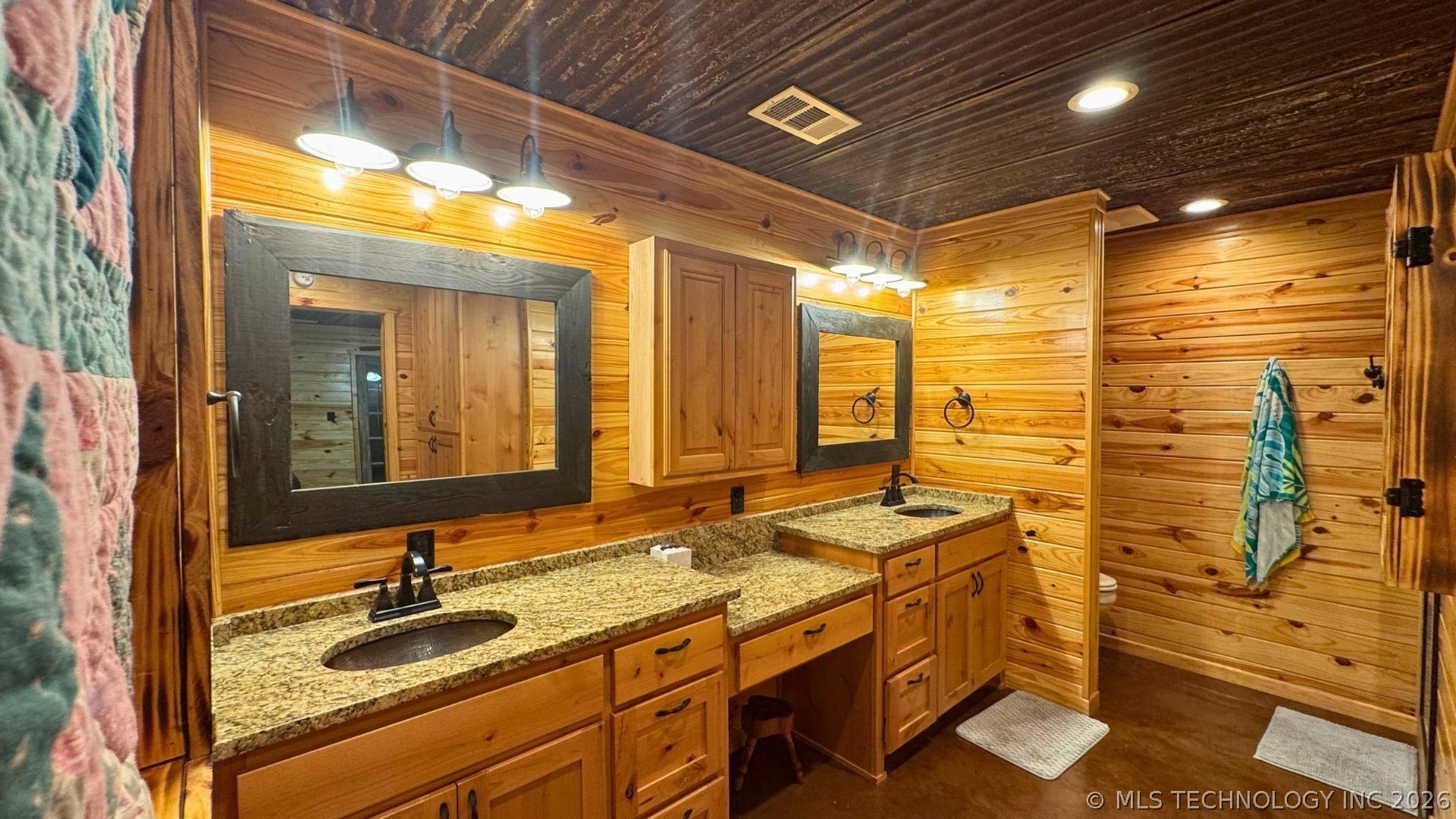 52901 201st Avenue Hodgen OK 74939