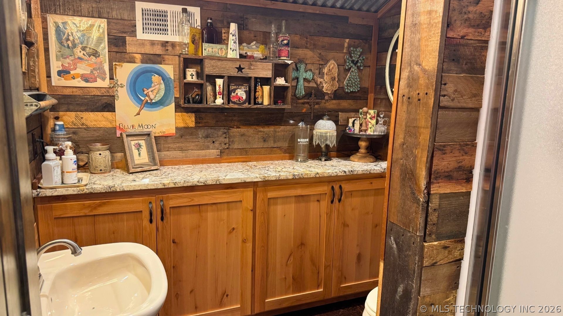 52901 201st Avenue Hodgen OK 74939