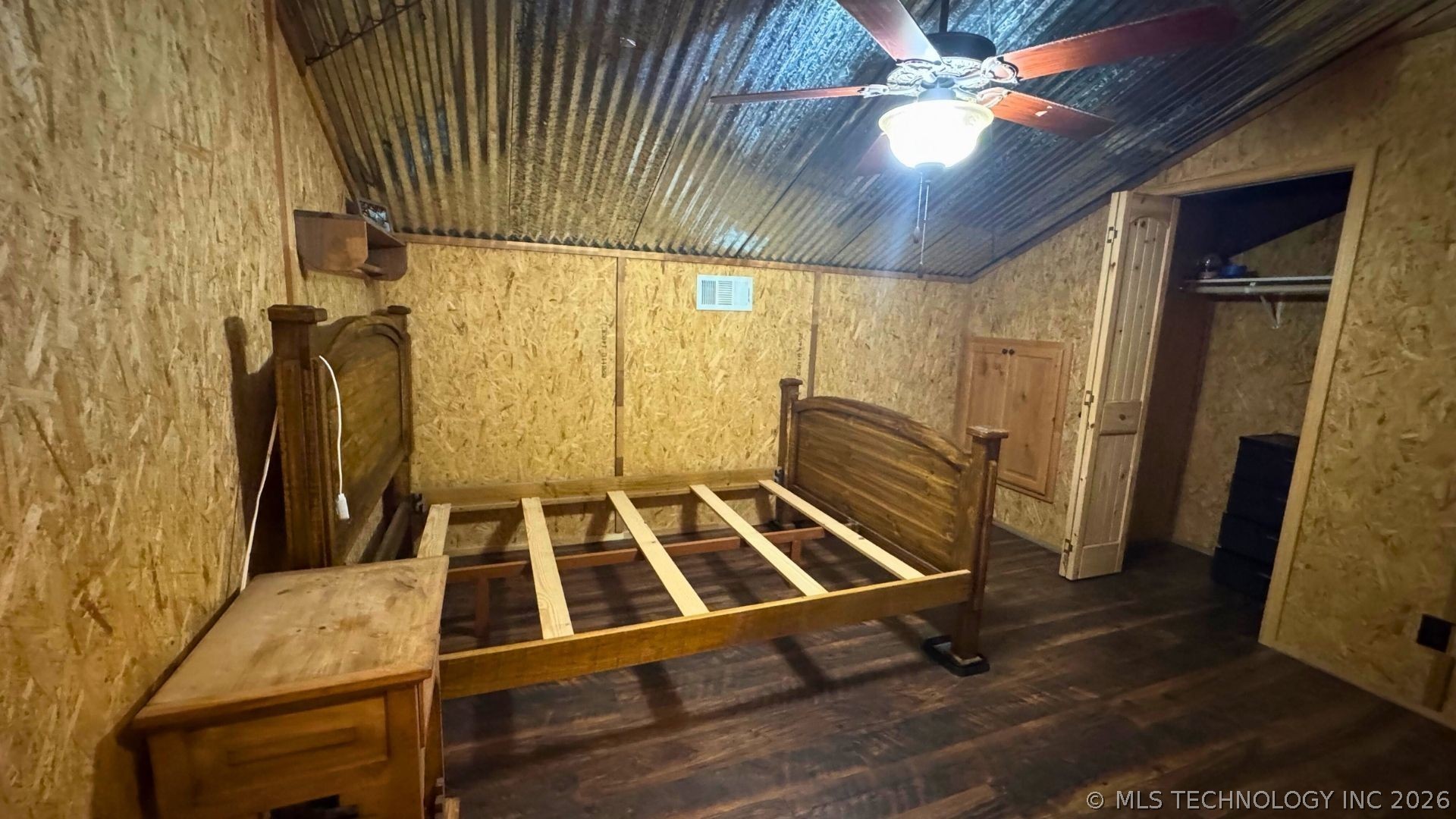 52901 201st Avenue Hodgen OK 74939