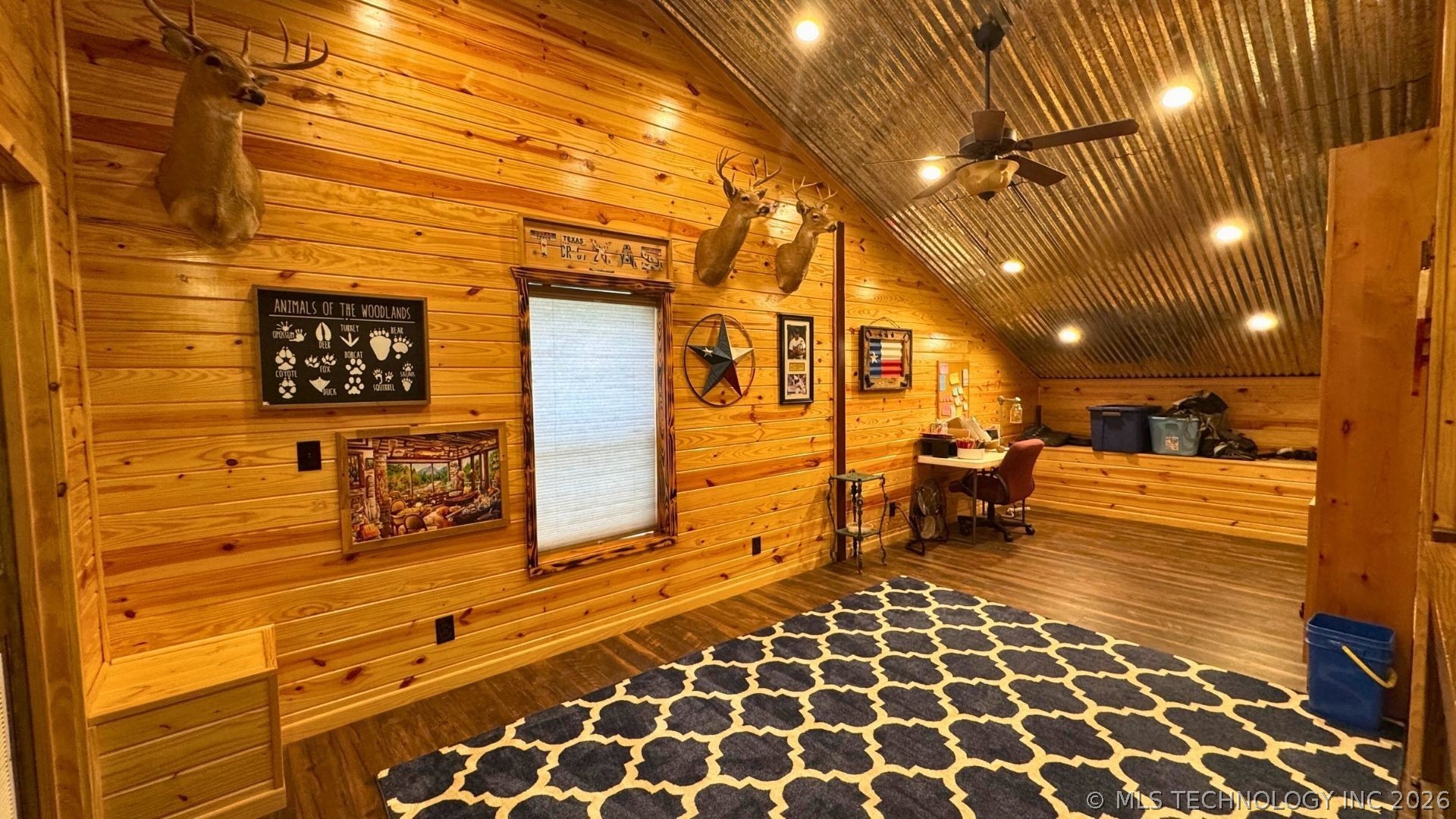 52901 201st Avenue Hodgen OK 74939
