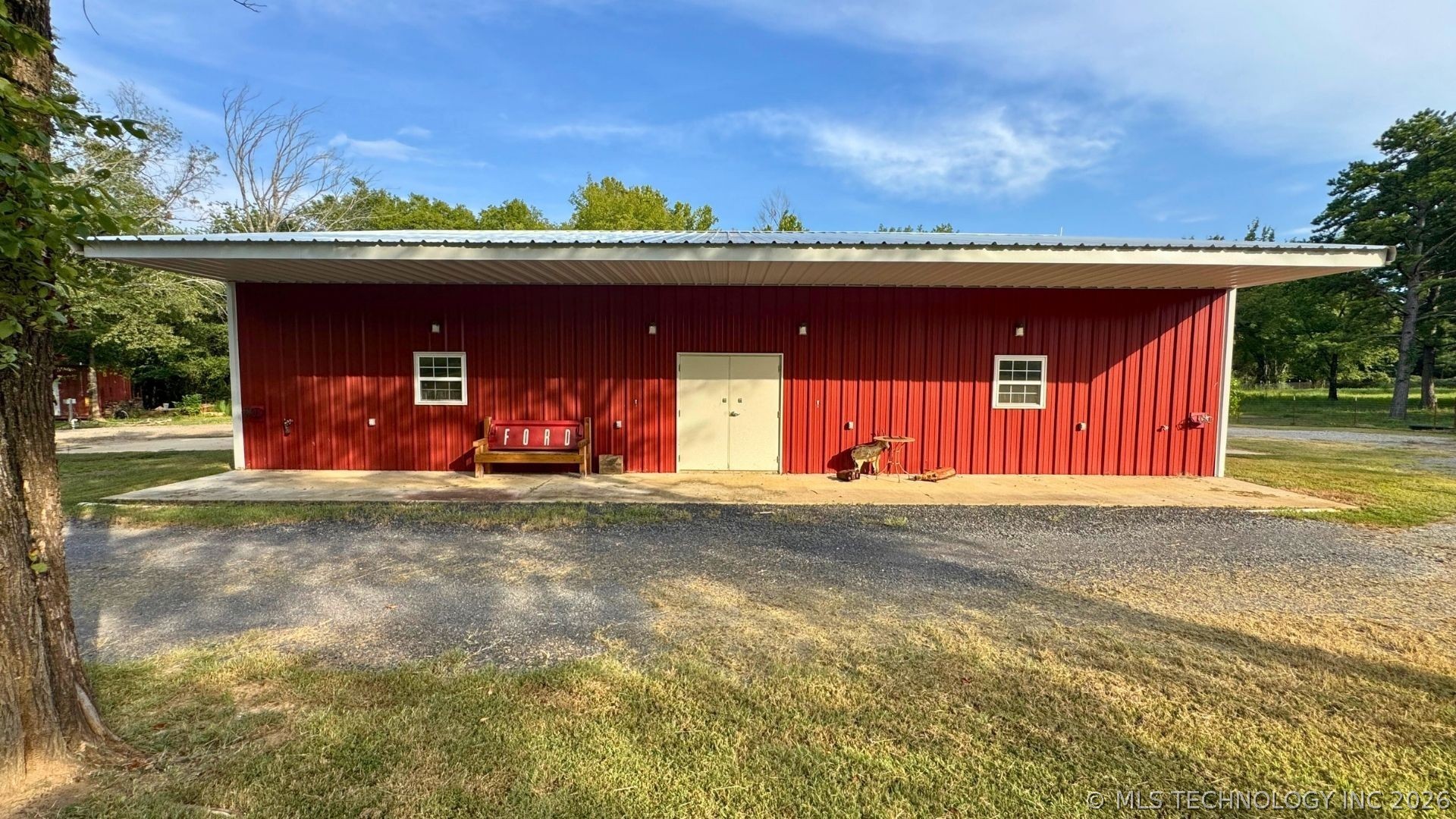 52901 201st Avenue Hodgen OK 74939