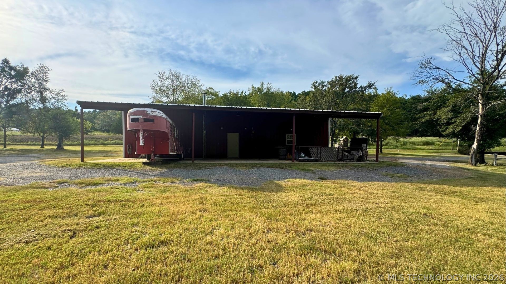 52901 201st Avenue Hodgen OK 74939