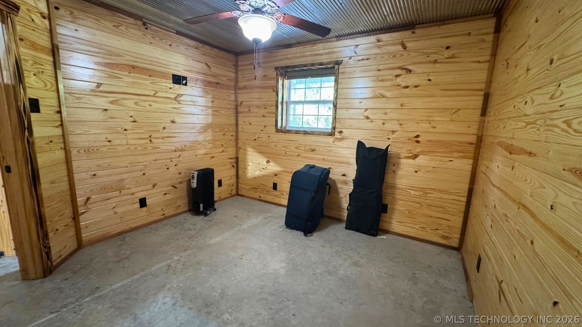 52901 201st Avenue Hodgen OK 74939