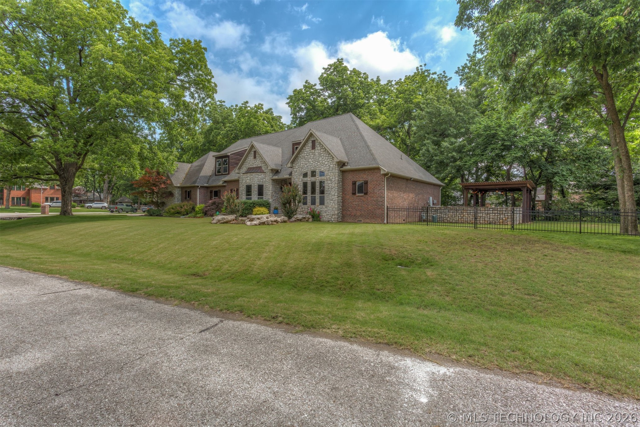 13711 S 18th Street Bixby OK 74008