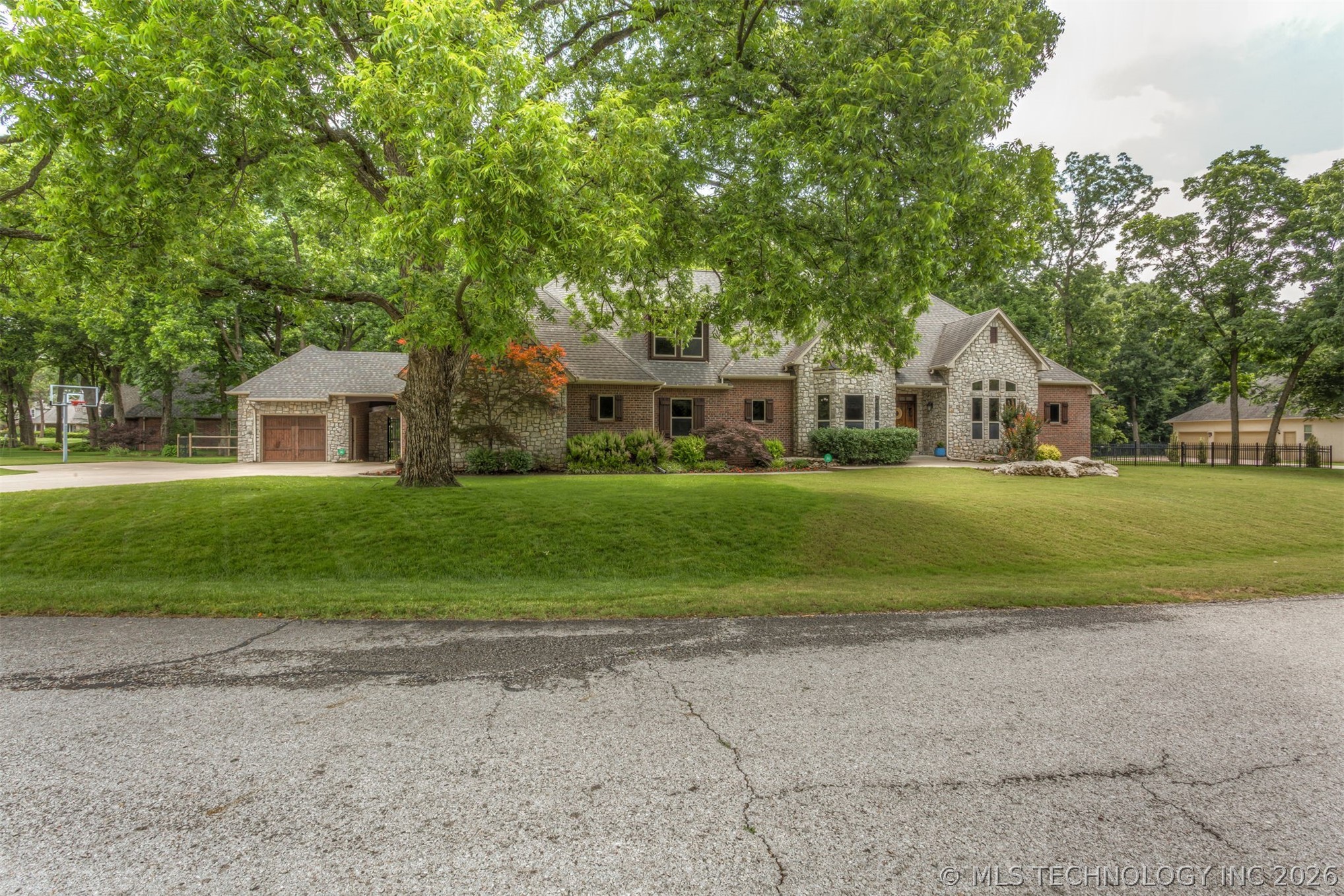 13711 S 18th Street Bixby OK 74008