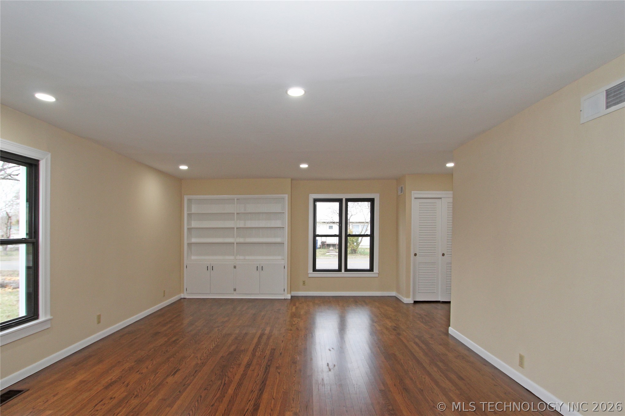 616 S Maple Street Nowata OK 74048