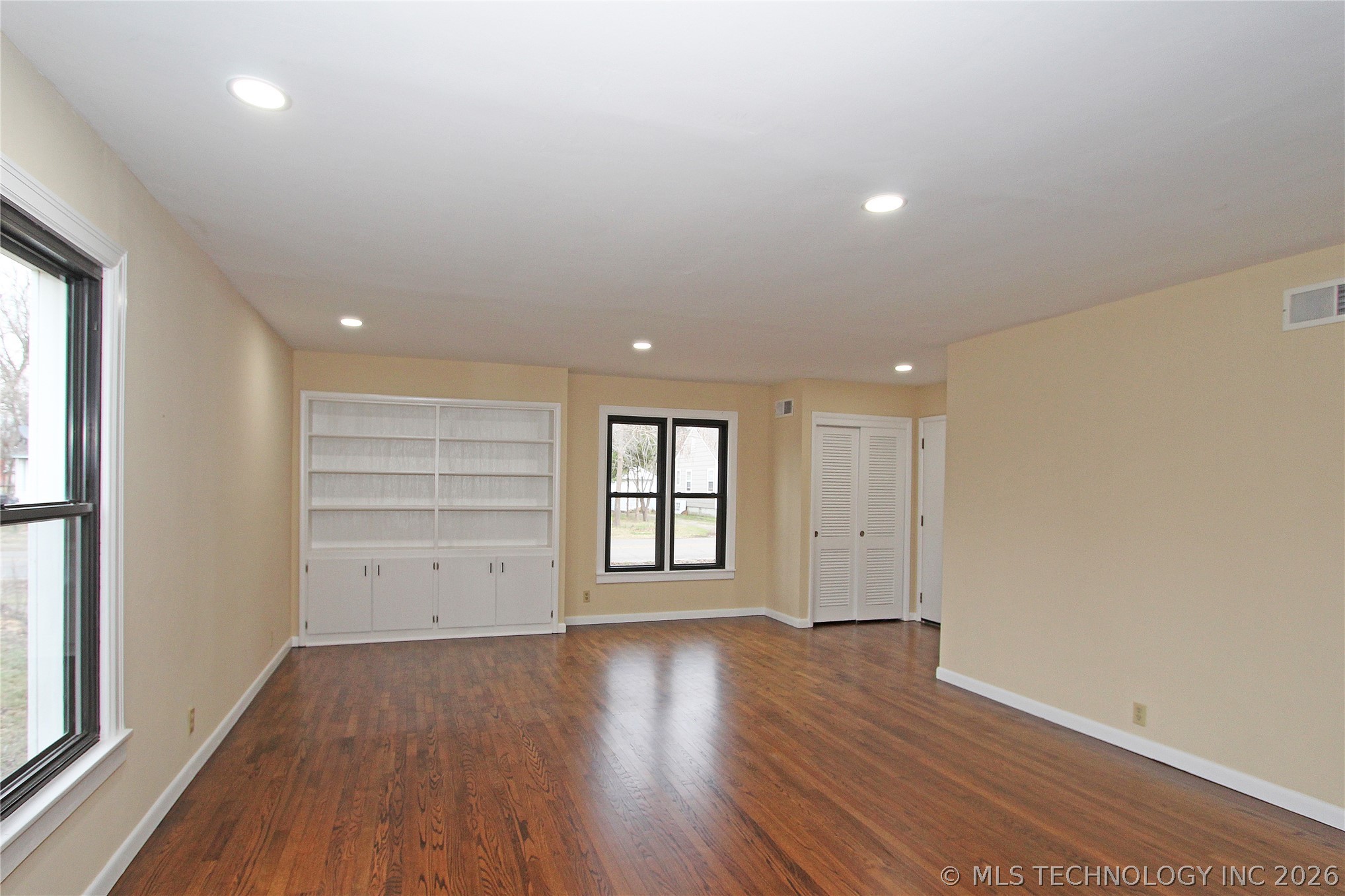 616 S Maple Street Nowata OK 74048