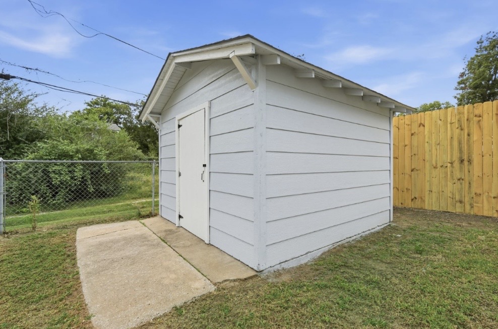 4204 S 35th West Avenue Tulsa OK 74107