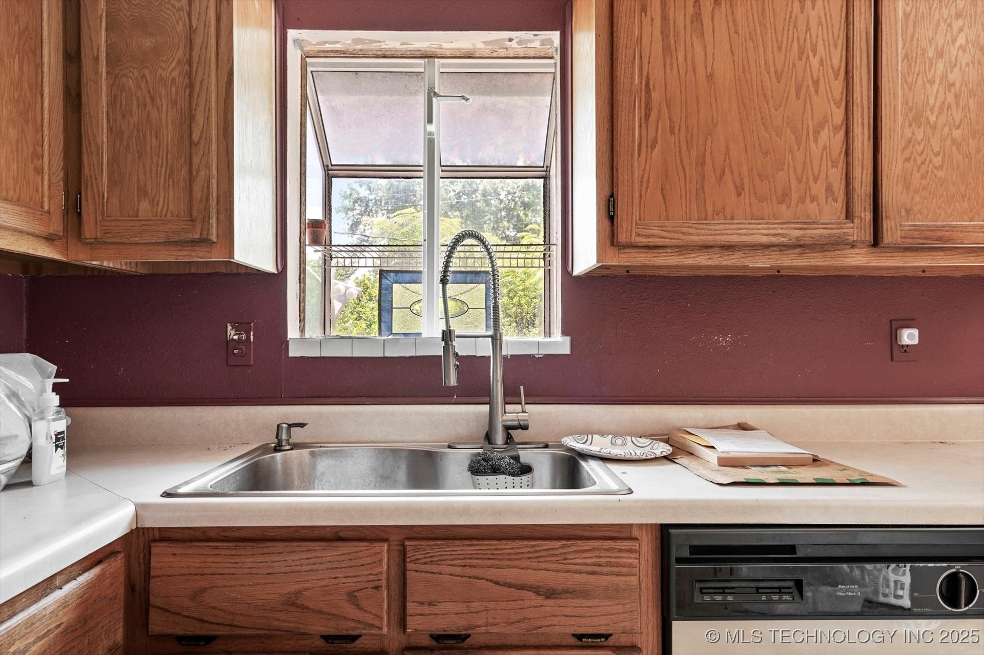 705 W Hartford Place Broken Arrow OK 74012