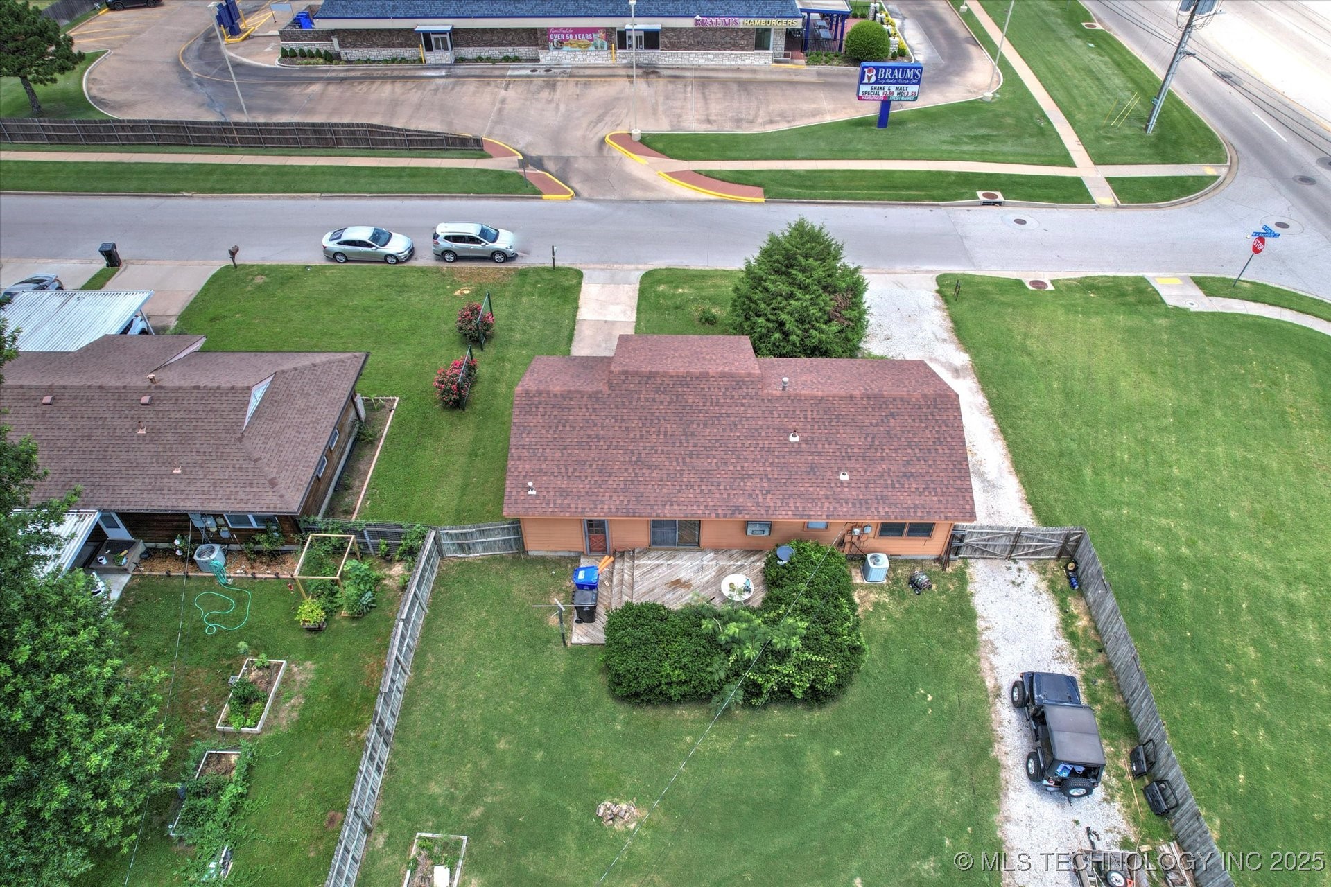 705 W Hartford Place Broken Arrow OK 74012