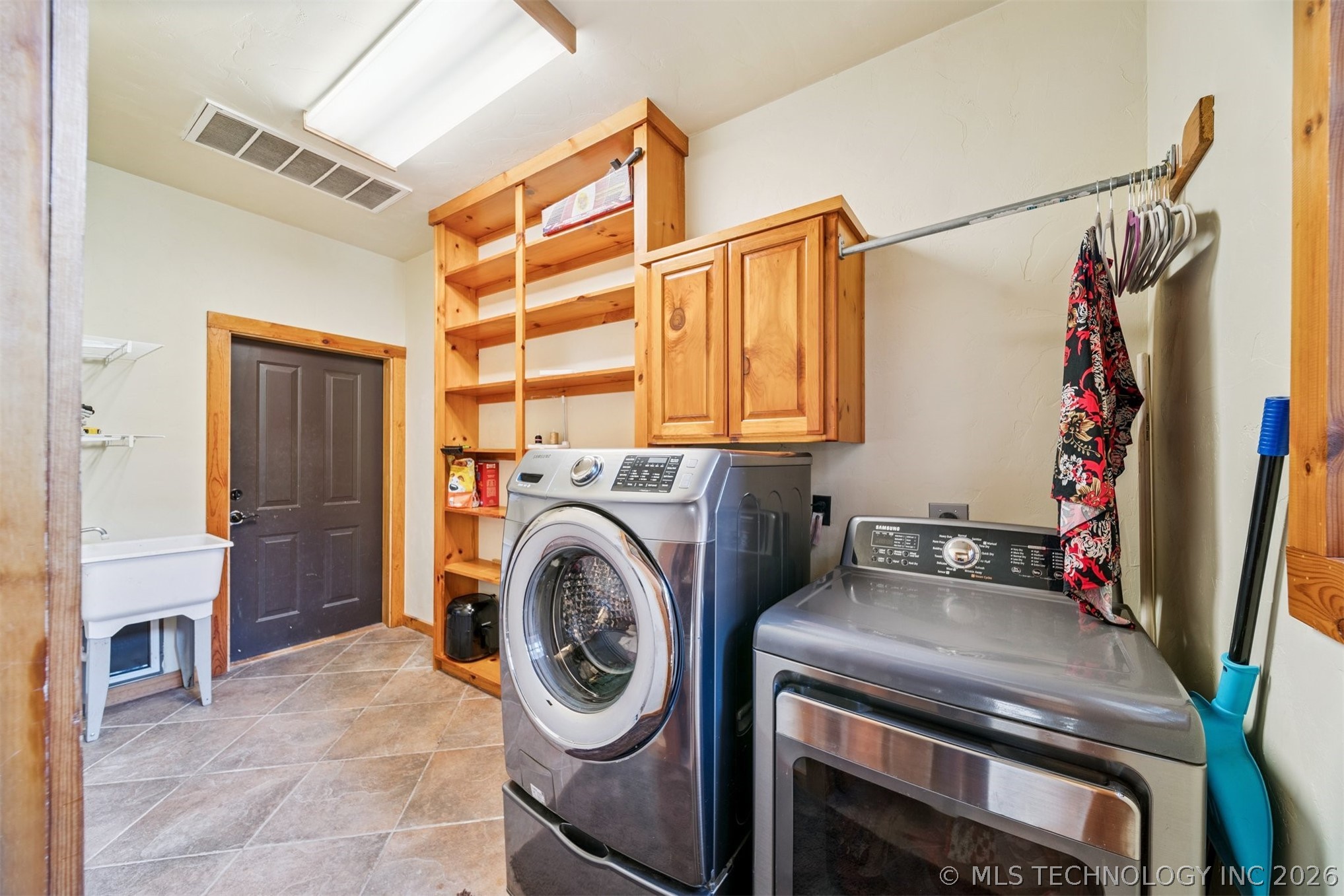 740 Maplebrook Lane Langley OK 74301