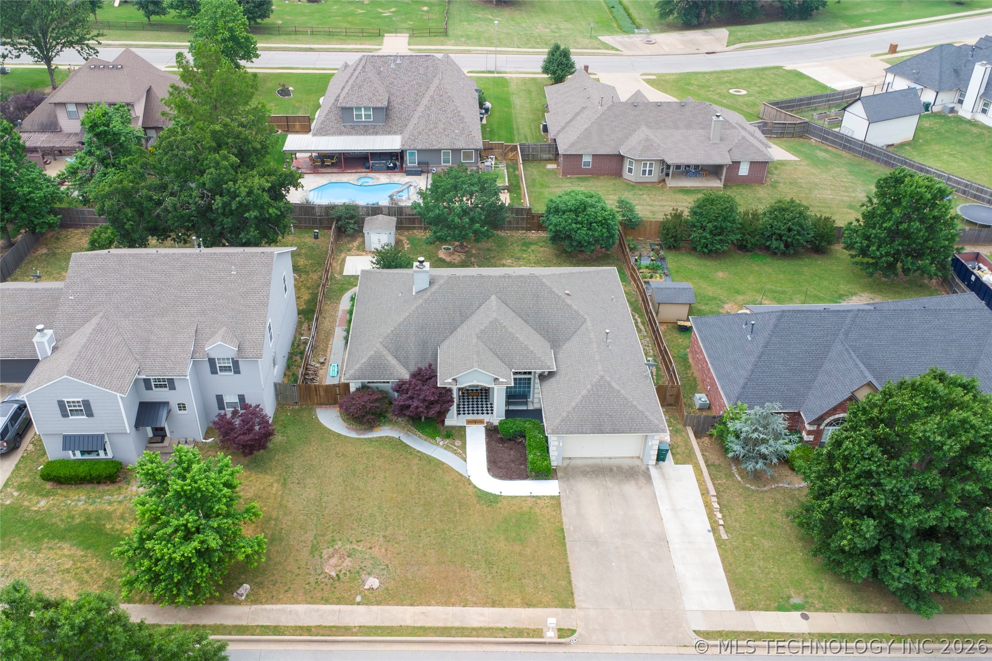 610 W 37th Place Sand Springs OK 74063