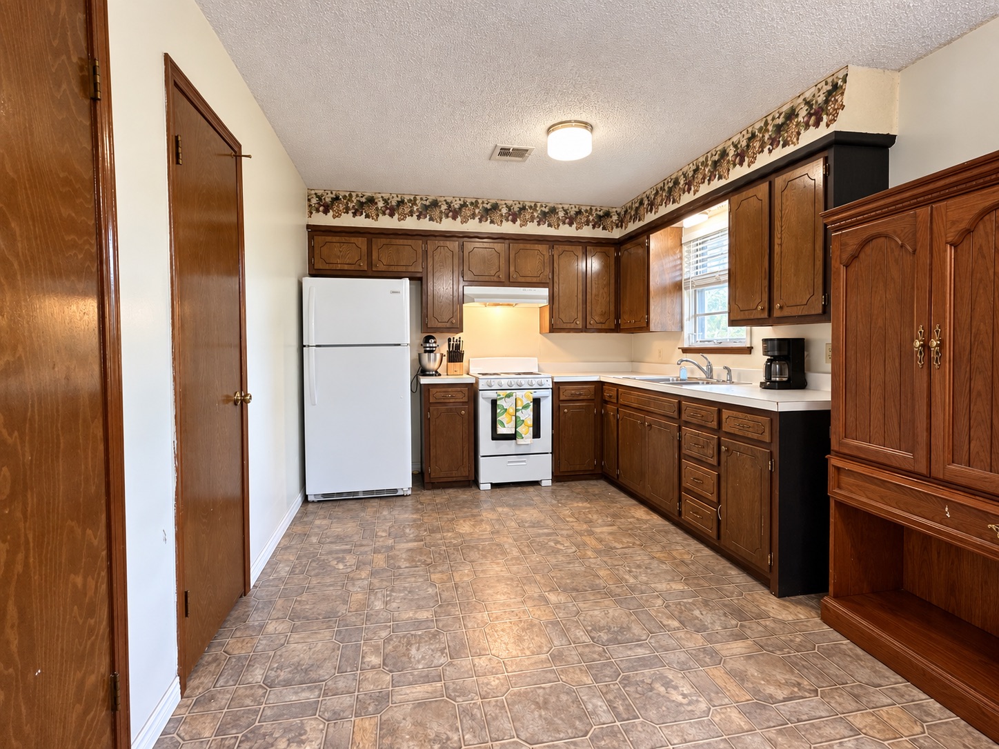 404 E Colonial Drive Konawa OK 74849