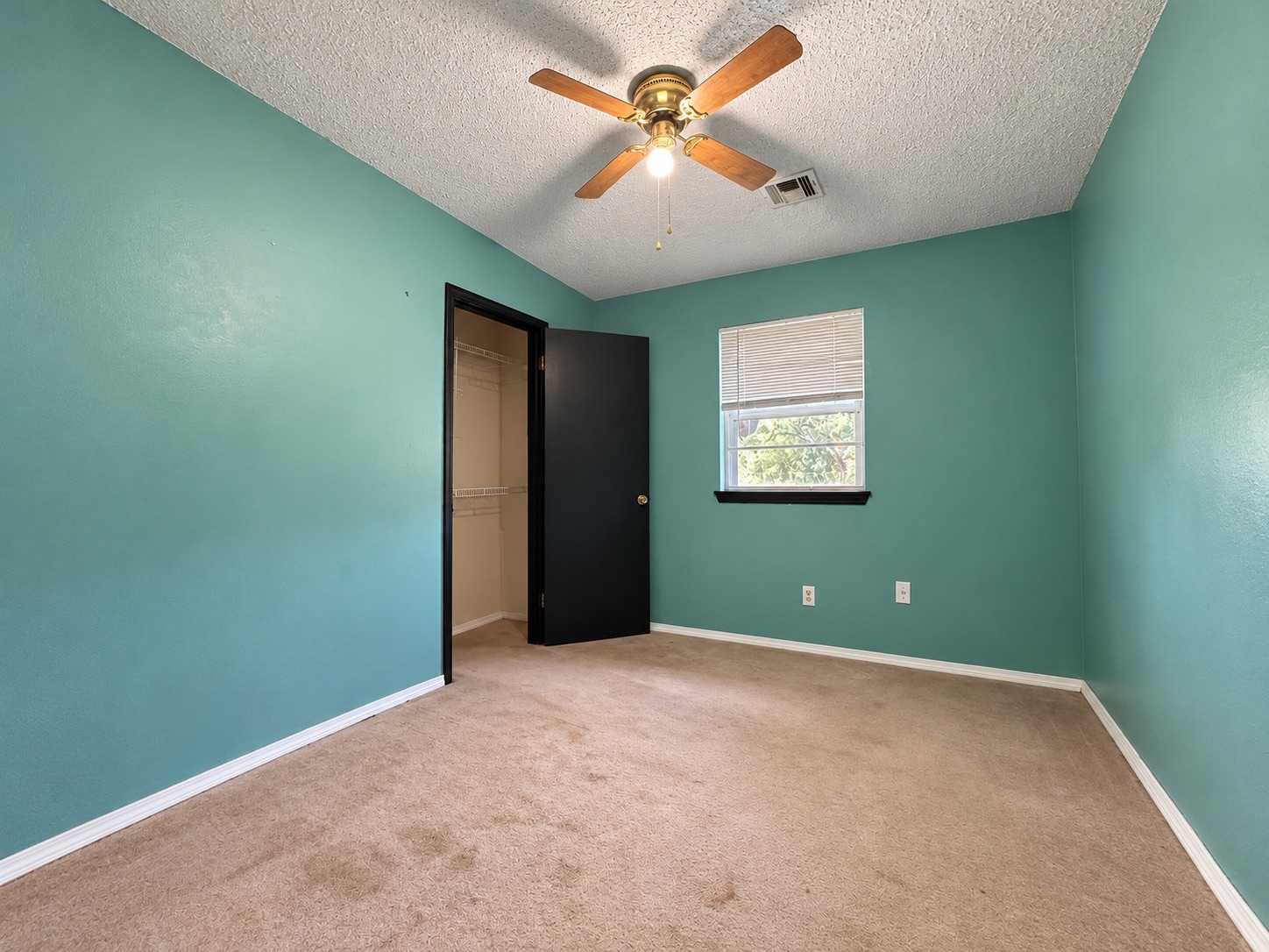 404 E Colonial Drive Konawa OK 74849