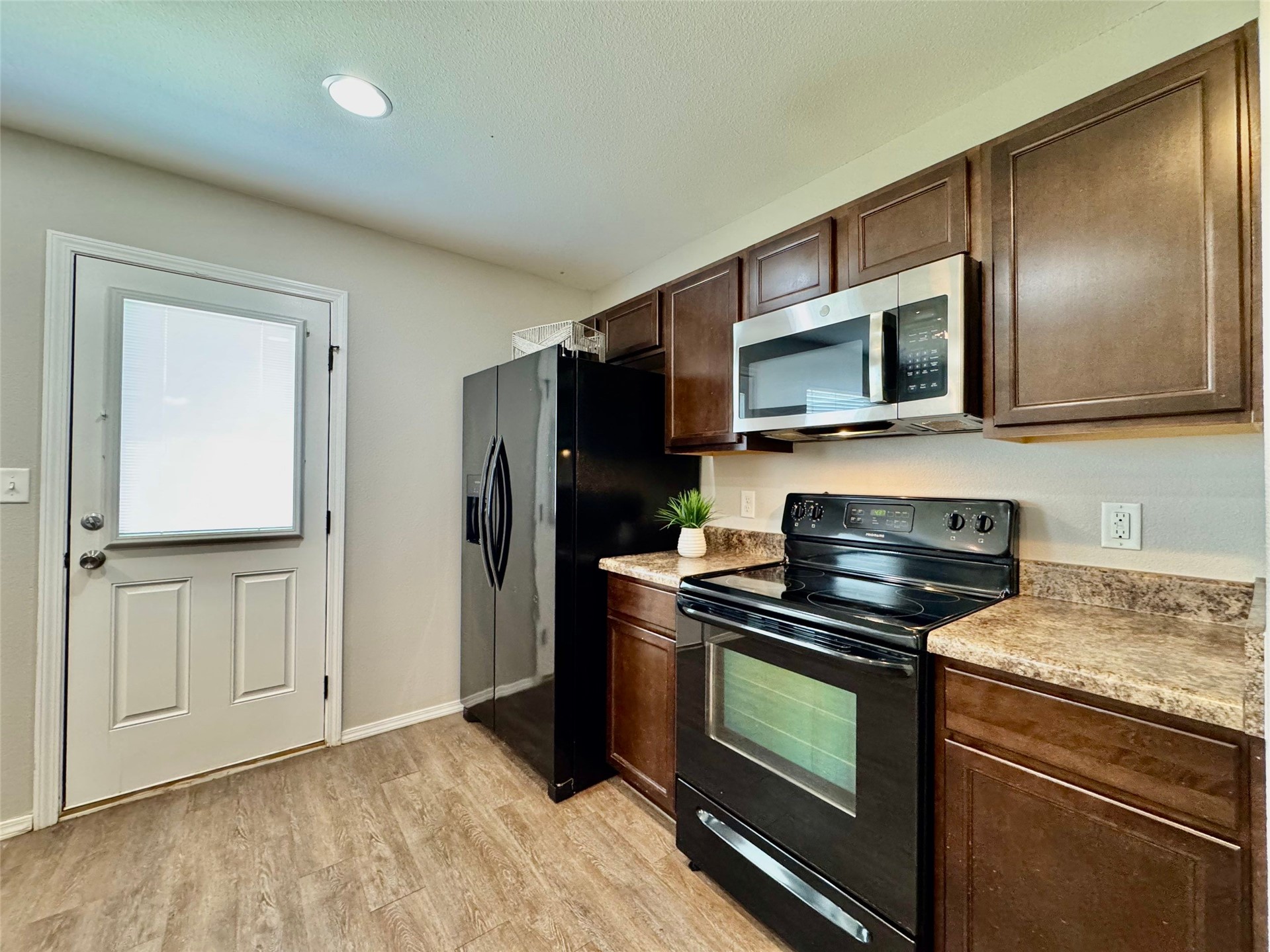 9215 S 253rd Eastavenue Broken Arrow OK 74014