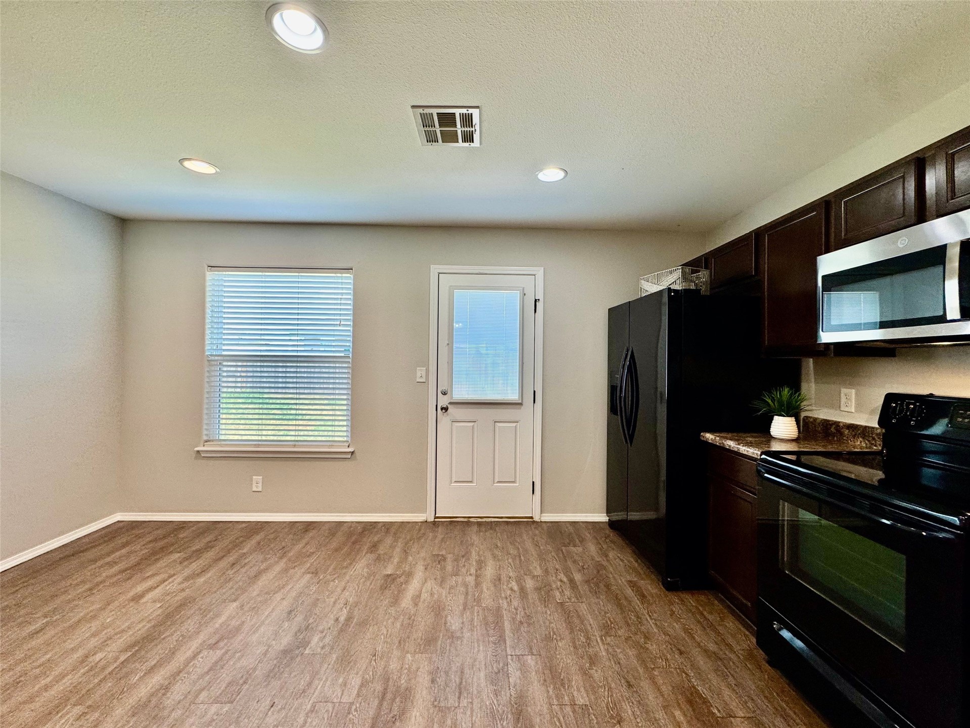 9215 S 253rd Eastavenue Broken Arrow OK 74014
