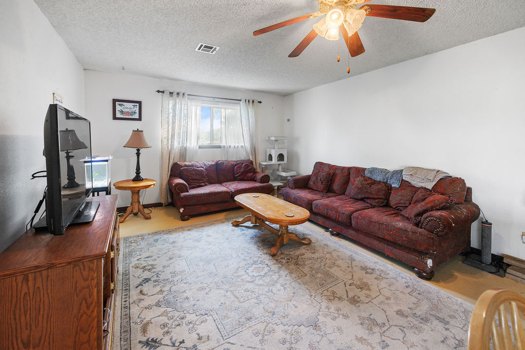2688 W 627 Chouteau OK 74337