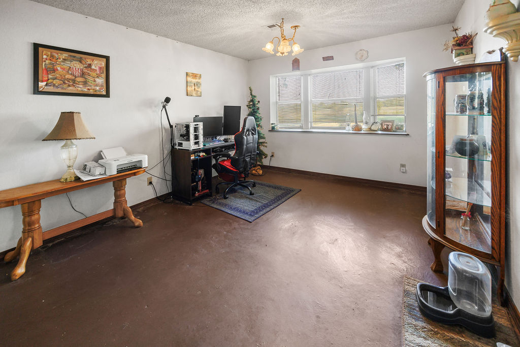 2688 W 627 Chouteau OK 74337