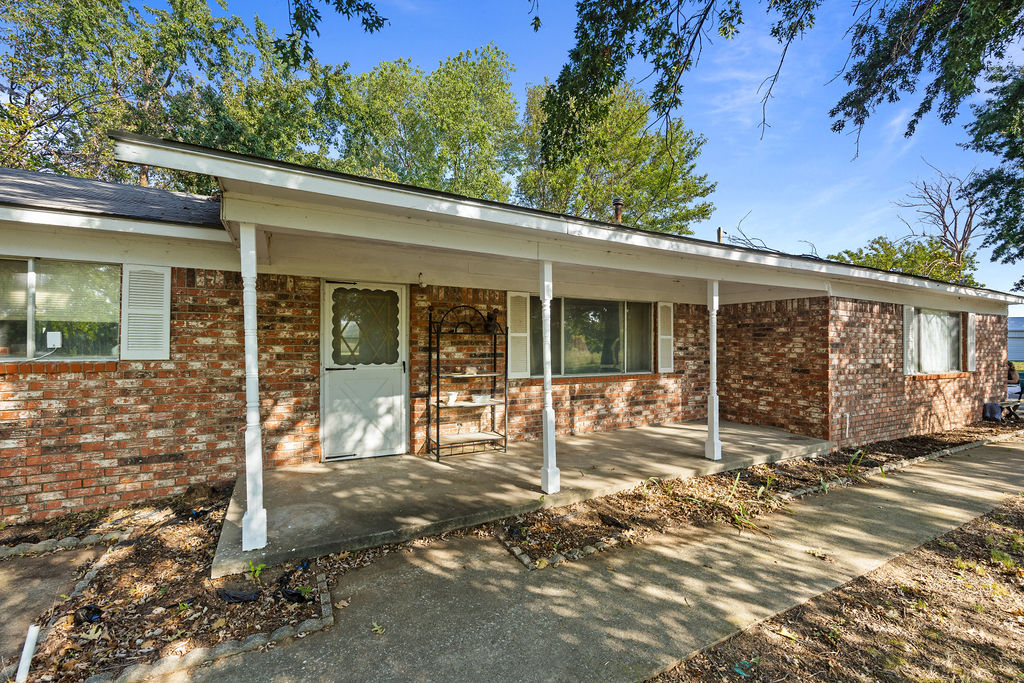 2688 W 627 Chouteau OK 74337