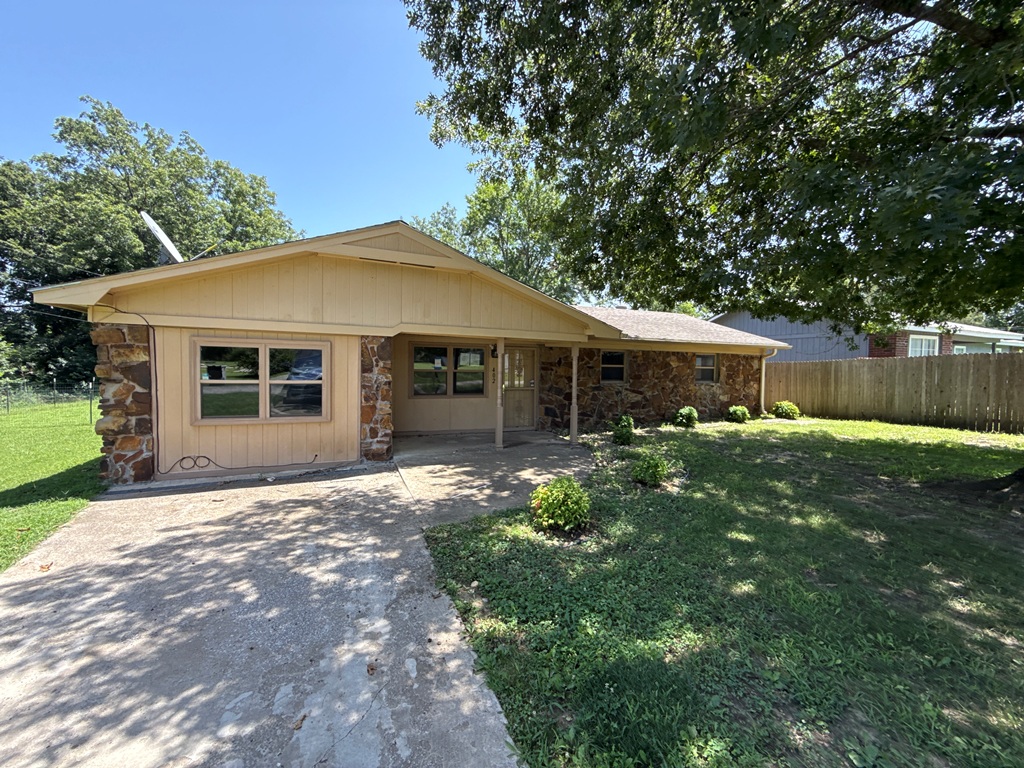 402 S Osage Avenue Beggs OK 74421