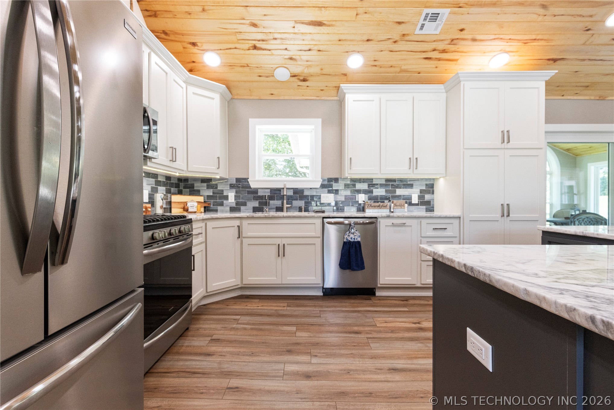 24590 S 600 Road Grove OK 74344