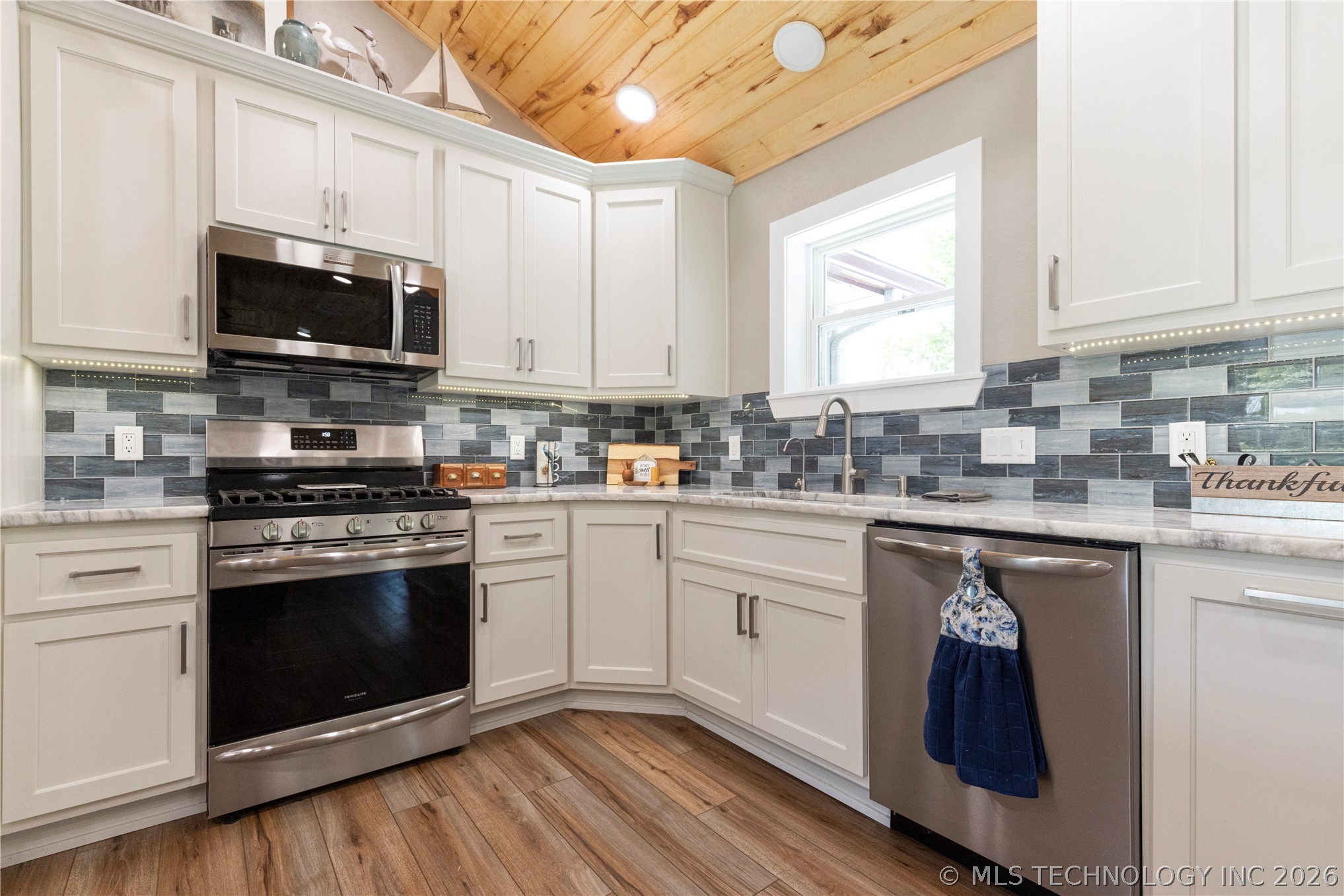 24590 S 600 Road Grove OK 74344