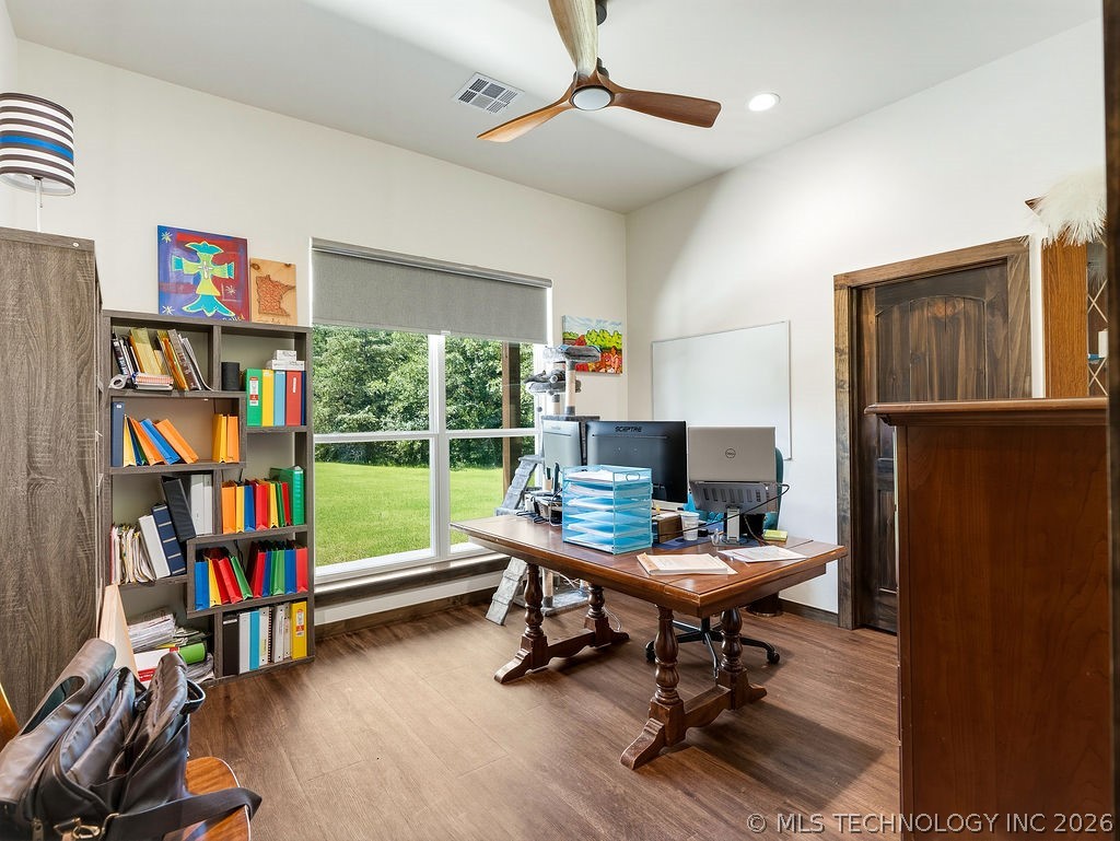 24382 County Road 1540 Allen OK 74825