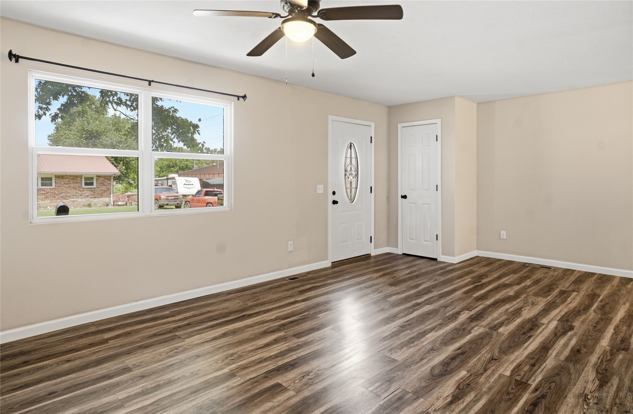 720 W Walnut Street Stilwell OK 74960