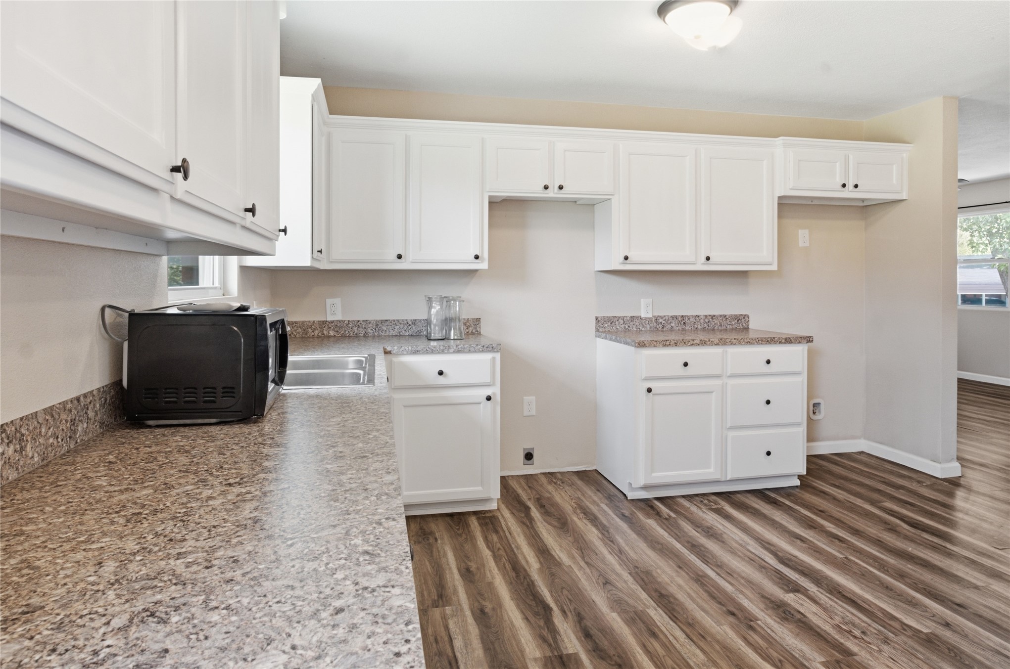 720 W Walnut Street Stilwell OK 74960