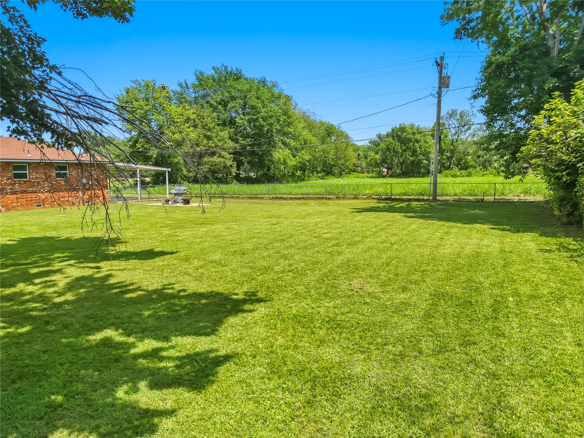 720 W Walnut Street Stilwell OK 74960