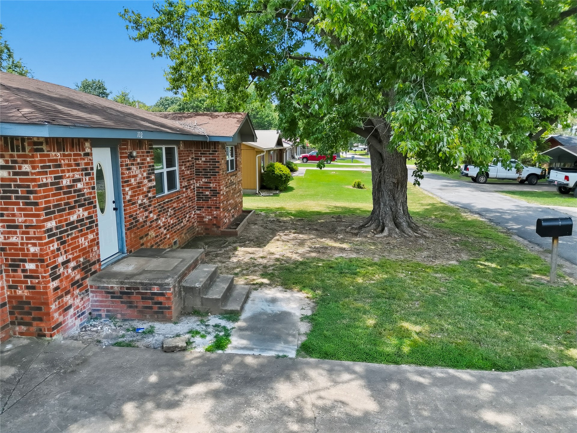 720 W Walnut Street Stilwell OK 74960