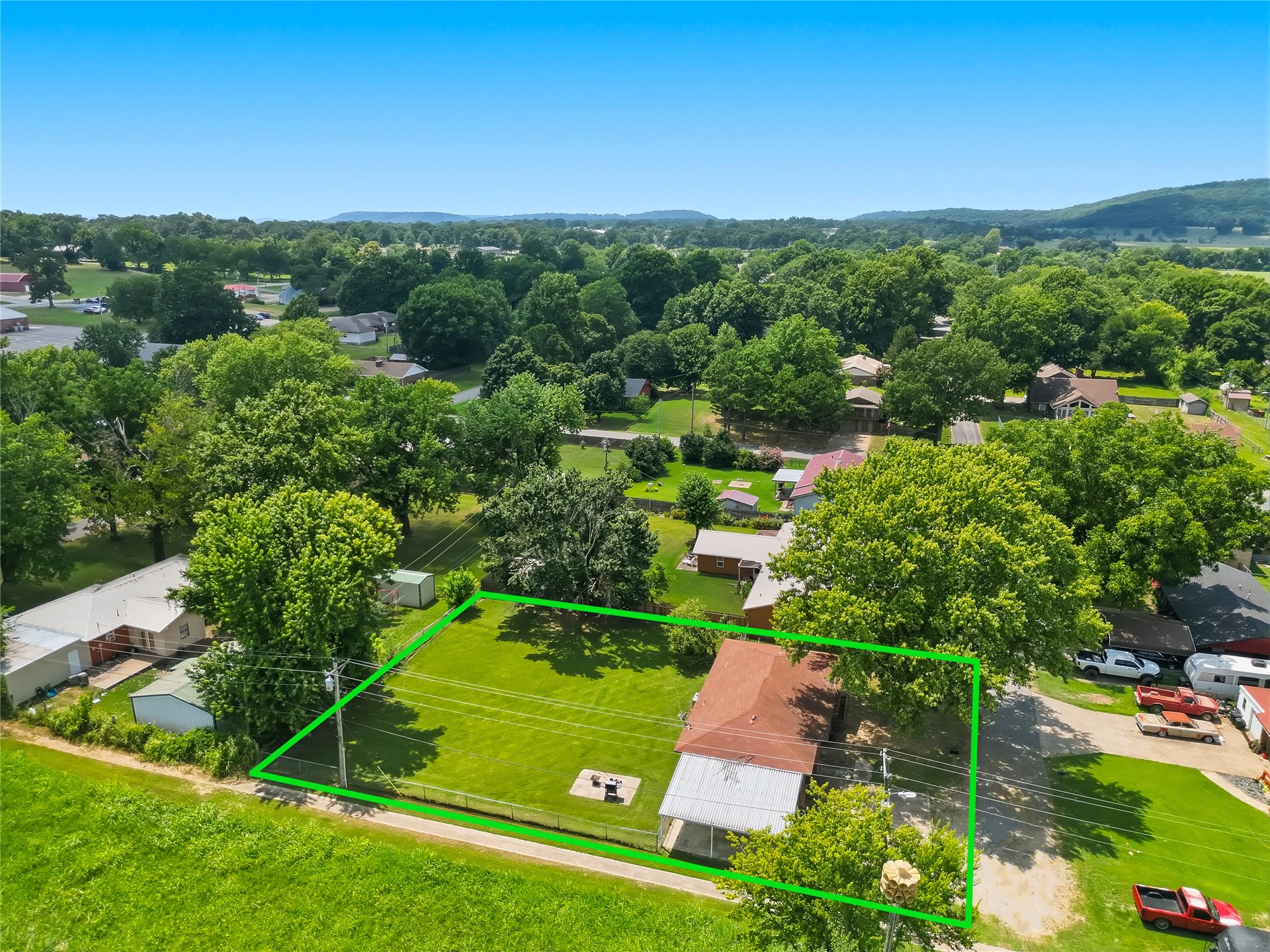 720 W Walnut Street Stilwell OK 74960