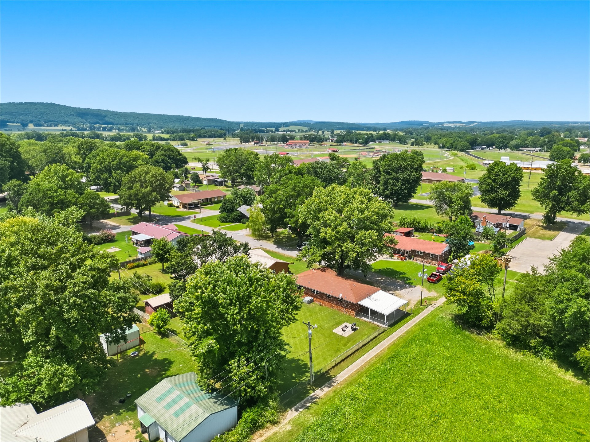 720 W Walnut Street Stilwell OK 74960