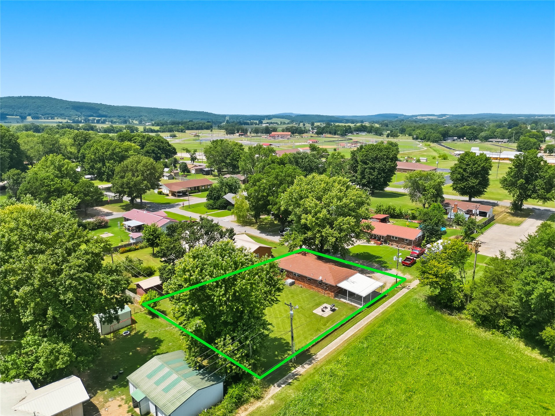 720 W Walnut Street Stilwell OK 74960