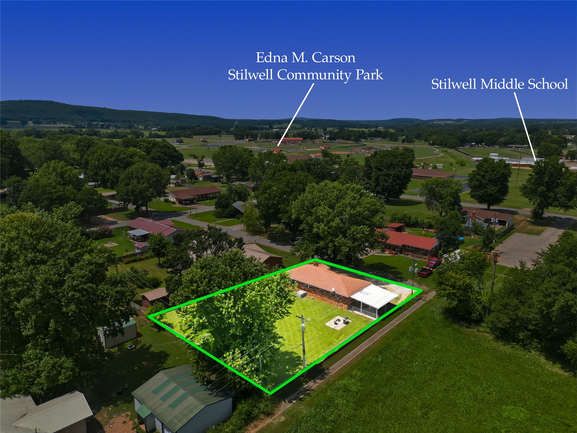 720 W Walnut Street Stilwell OK 74960
