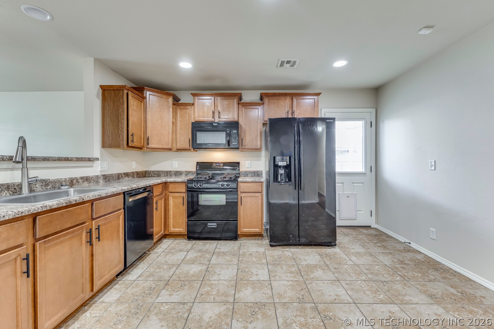 7308 S Gardenia Avenue Broken Arrow OK 74011