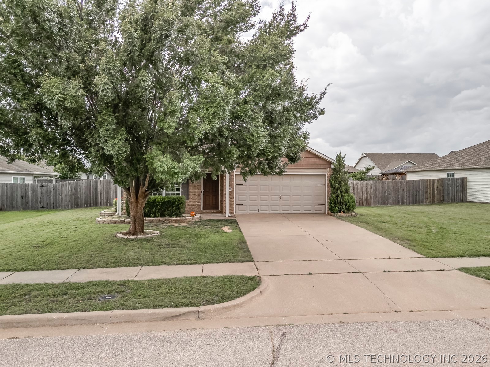 7308 S Gardenia Avenue Broken Arrow OK 74011