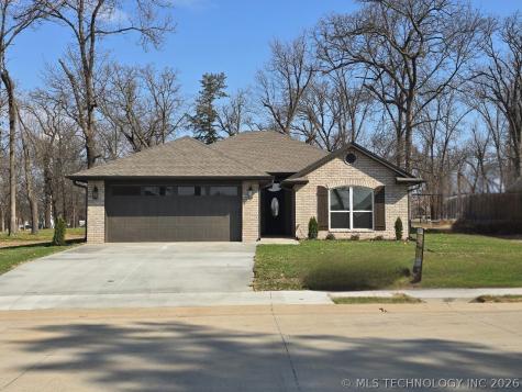 529 E Oak Tree Avenue Perkins OK 74059